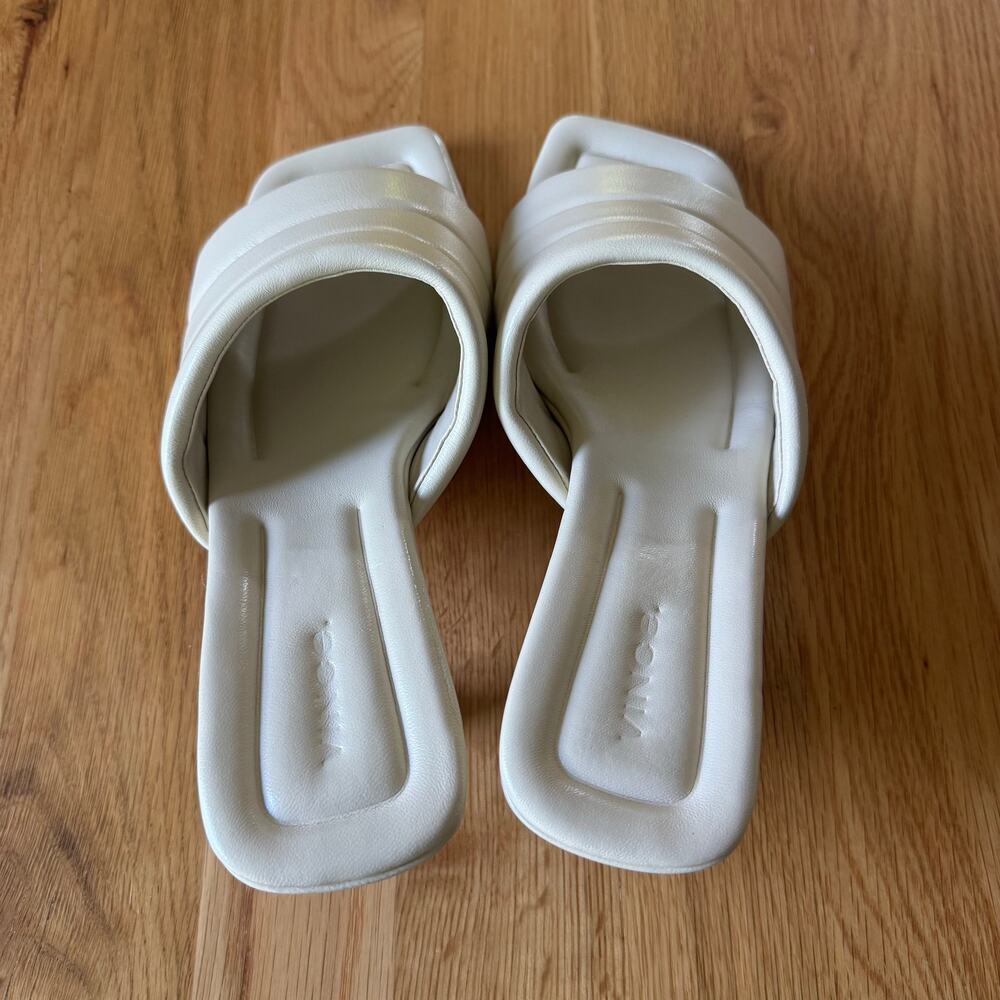 Vince Ceil Leather Kitten Heel Sandals in "Moonlight" Cream White Size 9 - Picture 10 of 13